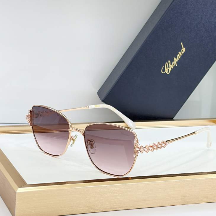 Picture of Chopard Sunglasses _SKUfw80050466fw